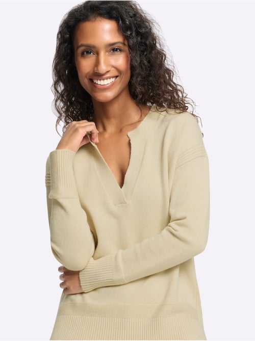 Pull superbe mélange de matières - taille standard - helline - Kiabi Pull superbe mélange de matières - taille standard - helline - Kiabi