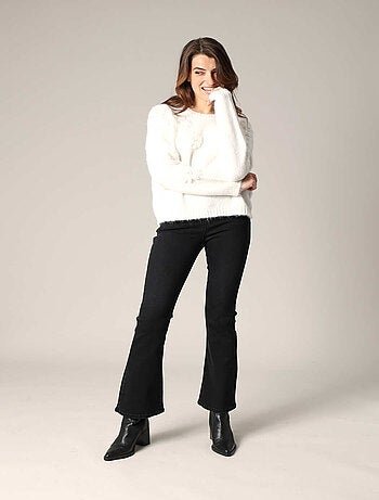 Pull tricoté avec motifs floraux en relief 'Deeluxe'