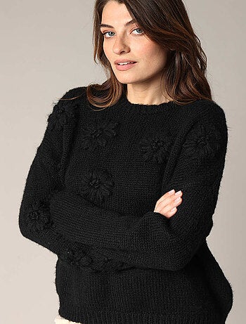 Pull tricoté avec motifs floraux en relief 'Deeluxe'