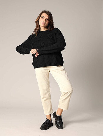 Pull tricoté avec motifs floraux en relief 'Deeluxe'