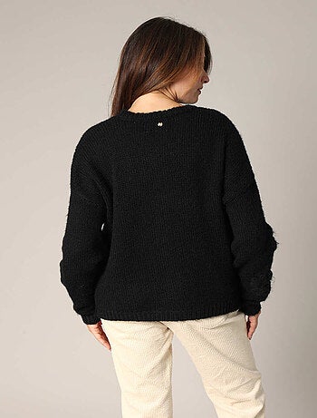 Pull tricoté avec motifs floraux en relief 'Deeluxe'