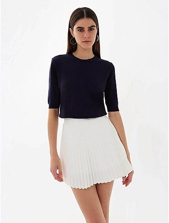 Pull tricoté basique à manches courtes