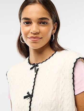 Pull trompe-l'œil effet gilet sans manches