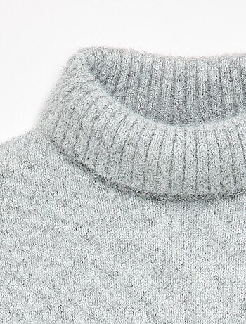 Pull uni à col roulé