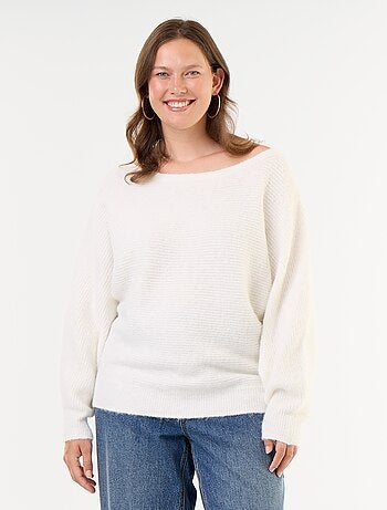 Pull uni avec col bateau et emmanchures basses