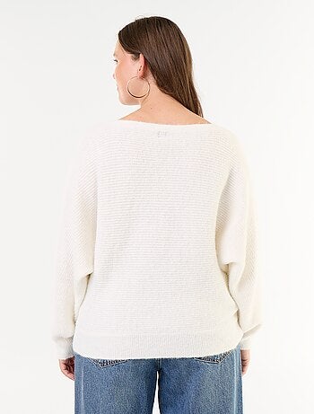 Pull uni avec col bateau et emmanchures basses