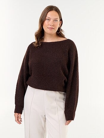 Pull uni avec col bateau et emmanchures basses
