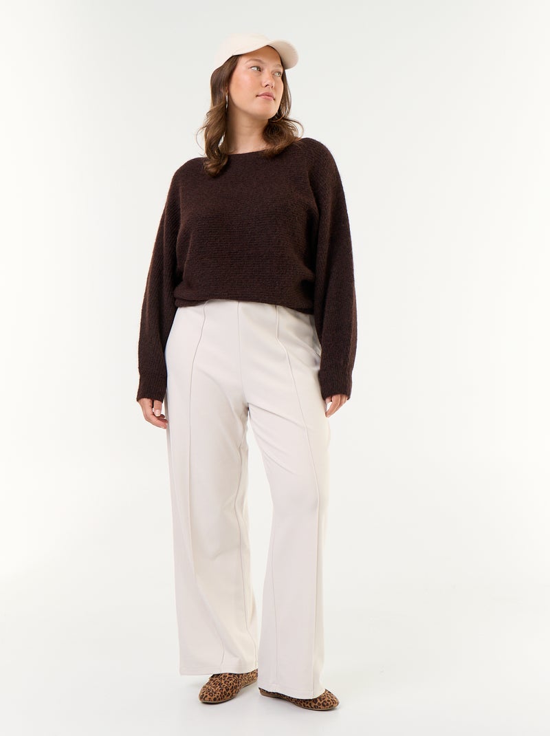 Pull uni avec col bateau et emmanchures basses Marron - Kiabi