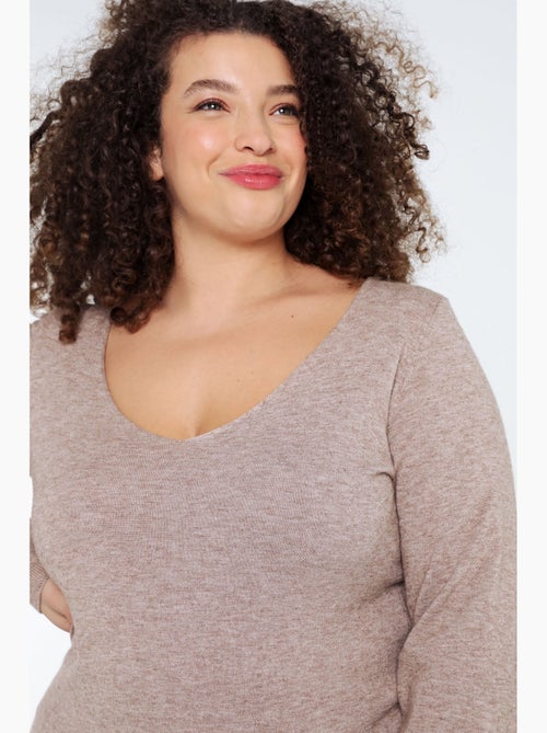 Pull uni beige col V manches longues - Kiabi