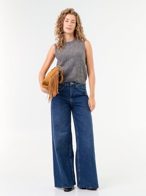 Pull uni en maille chaude sans manches - Kiabi Pull uni en maille chaude sans manches - Kiabi