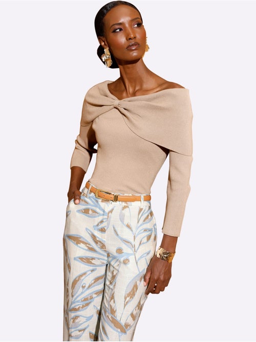 Pull viscose à encolure large et manches longues - Taille standard - Helline - Kiabi Pull viscose à encolure large et manches longues - Taille standard - Helline - Kiabi