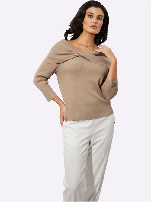 Pull viscose à encolure large et manches longues - Taille standard - Helline - Kiabi Pull viscose à encolure large et manches longues - Taille standard - Helline - Kiabi