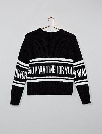 Pulle en maille motif lettres et bandes