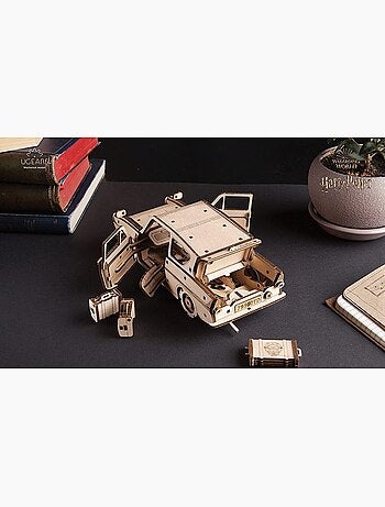 Puzzle 3d la voiture volante anglia