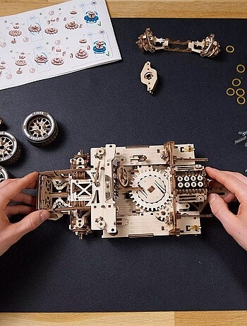 Puzzle 3d ugt-24 voiture d'endurance