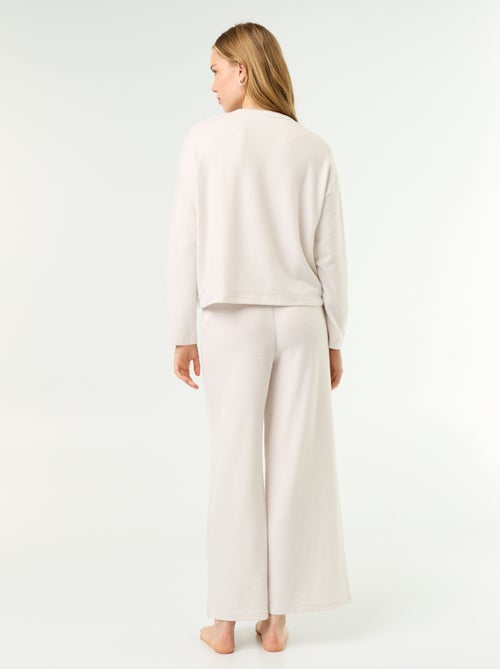Pyjama 2 pièces - Sweat + pantalon - Kiabi Pyjama 2 pièces - Sweat + pantalon - Kiabi
