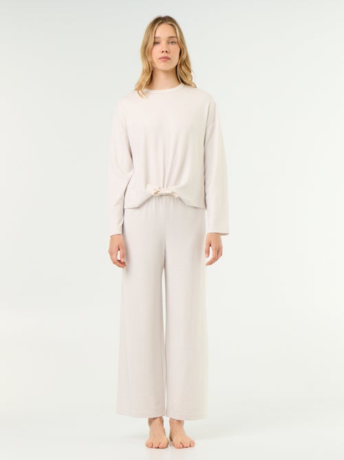 Pyjama 2 pièces - Sweat + pantalon - Kiabi Pyjama 2 pièces - Sweat + pantalon - Kiabi