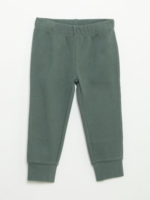 Pyjama 2 pièces - T-shirt à manches longues + pantalon - Kiabi Pyjama 2 pièces - T-shirt à manches longues + pantalon - Kiabi