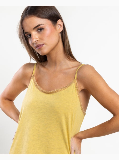 Pyjama à bretelles à fleurs jaunes pour femme ADMAS - Kiabi Pyjama à bretelles à fleurs jaunes pour femme ADMAS - Kiabi