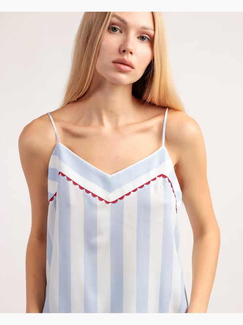 Pyjama à bretelles à rayures claires classiques pour femme ADMAS CLASSIC - Kiabi Pyjama à bretelles à rayures claires classiques pour femme ADMAS CLASSIC - Kiabi