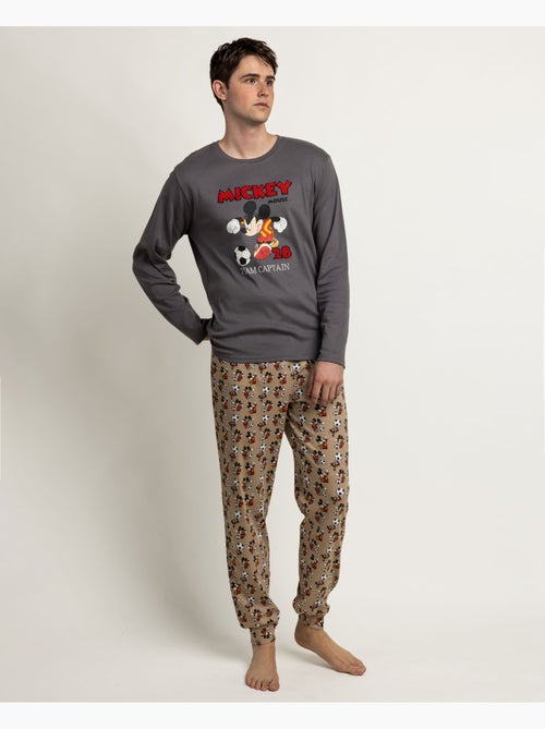 Pyjama à manches longues pour homme DISNEY, modèle capitaine d'équipe - Kiabi Pyjama à manches longues pour homme DISNEY, modèle capitaine d'équipe - Kiabi