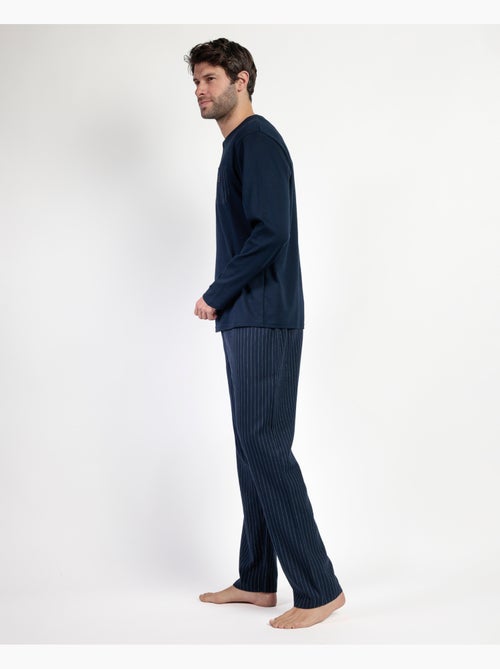 Pyjama boutonné à manches longues et rayures pour homme ANTONIO MIRO - Kiabi Pyjama boutonné à manches longues et rayures pour homme ANTONIO MIRO - Kiabi