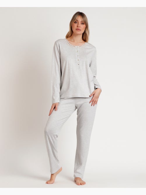 Pyjama boutonné classique à manches longues et doux pour femme ADMAS CLASSIC - Kiabi Pyjama boutonné classique à manches longues et doux pour femme ADMAS CLASSIC - Kiabi