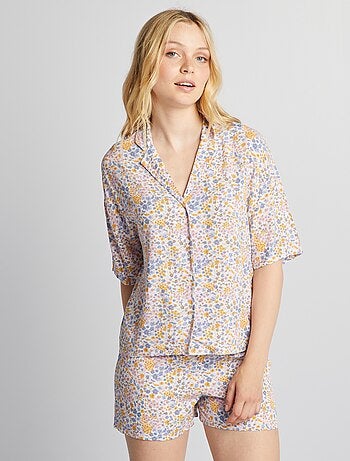 Pyjama chemisier et short fleuri