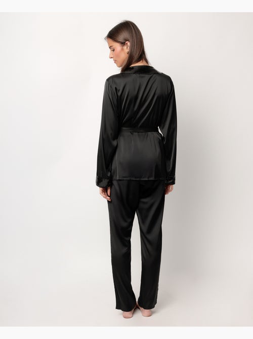 Pyjama croisé à manches longues en satin glamour et luxueux pour femme ADMAS LUXURY - Kiabi Pyjama croisé à manches longues en satin glamour et luxueux pour femme ADMAS LUXURY - Kiabi
