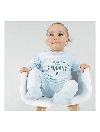 Pyjama en velours pour bébé