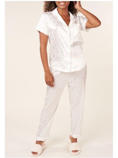 Pyjama fluide en satin Kebello - Kiabi Pyjama fluide en satin Kebello - Kiabi