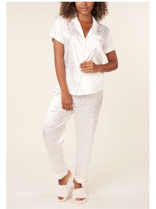 Pyjama fluide en satin Kebello - Kiabi Pyjama fluide en satin Kebello - Kiabi