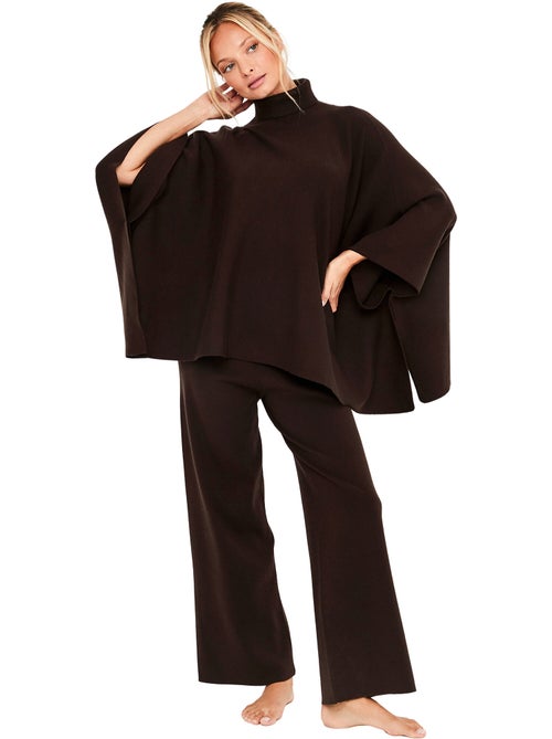 Pyjama pantalon évasé poncho col montant the knit code - Kiabi Pyjama pantalon évasé poncho col montant the knit code - Kiabi