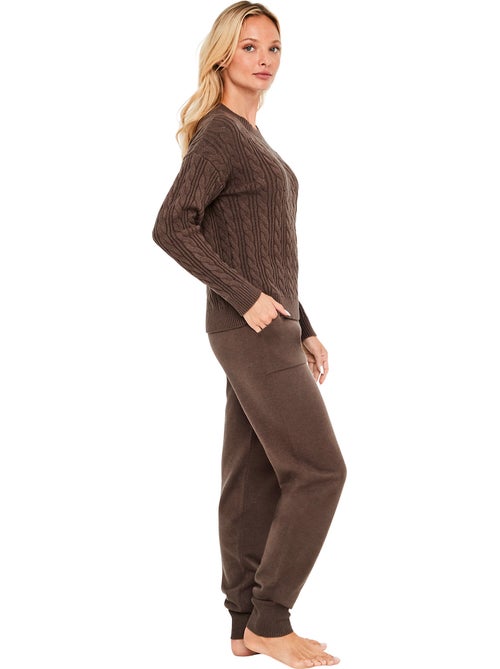 Pyjama pantalon jogger top manches longues twist and urban - Kiabi Pyjama pantalon jogger top manches longues twist and urban - Kiabi