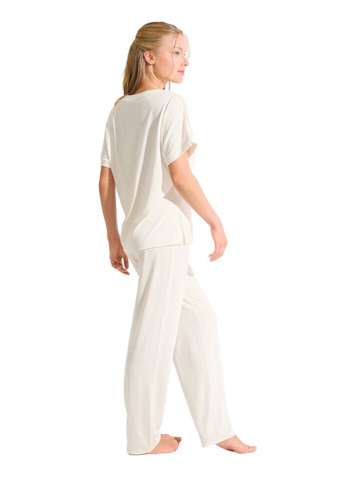 Pyjama pantalon t-shirt EMINENCE MARIAGE - Kiabi Pyjama pantalon t-shirt EMINENCE MARIAGE - Kiabi