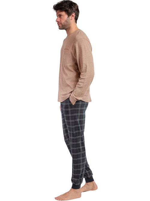 Pyjama pantalon top manches longues Cinnamon - Kiabi Pyjama pantalon top manches longues Cinnamon - Kiabi