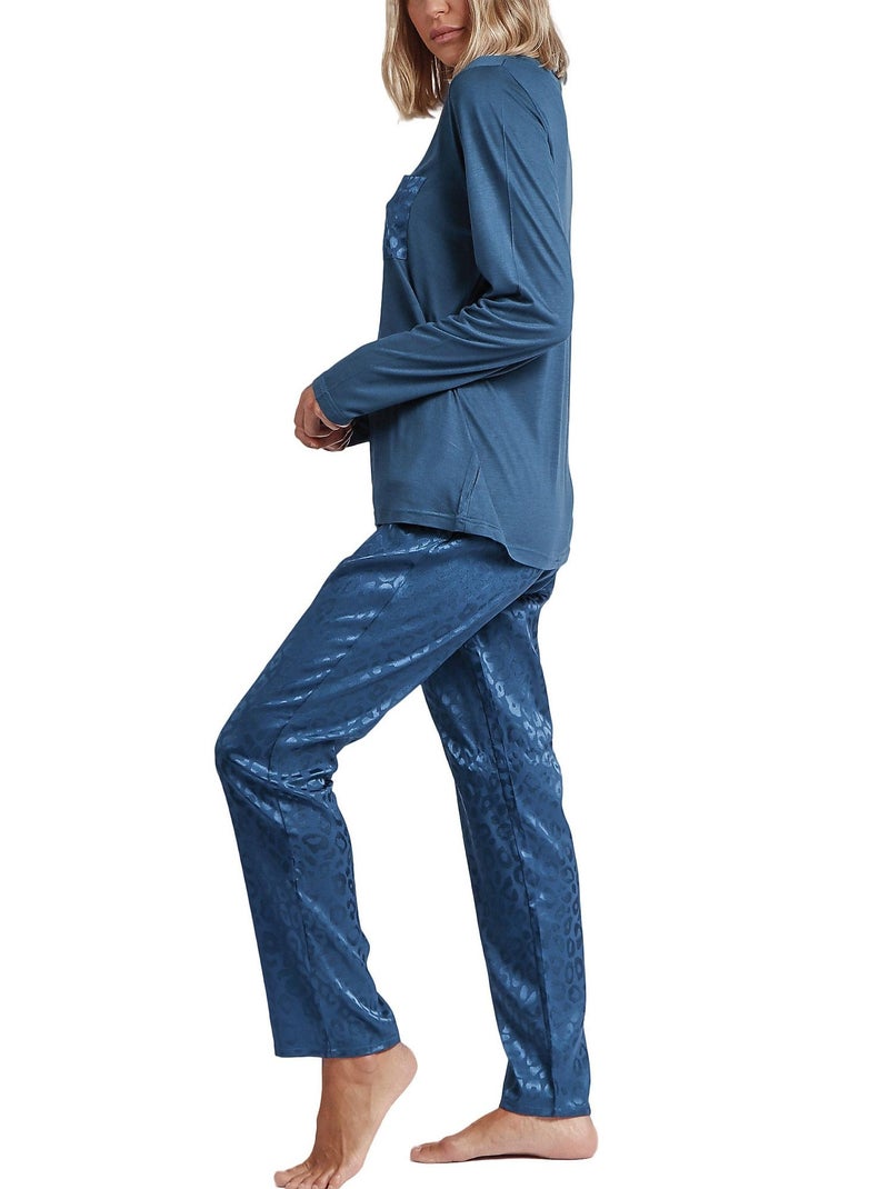 Pyjama pantalon top manches longues Satin Leopard Bleu - Kiabi
