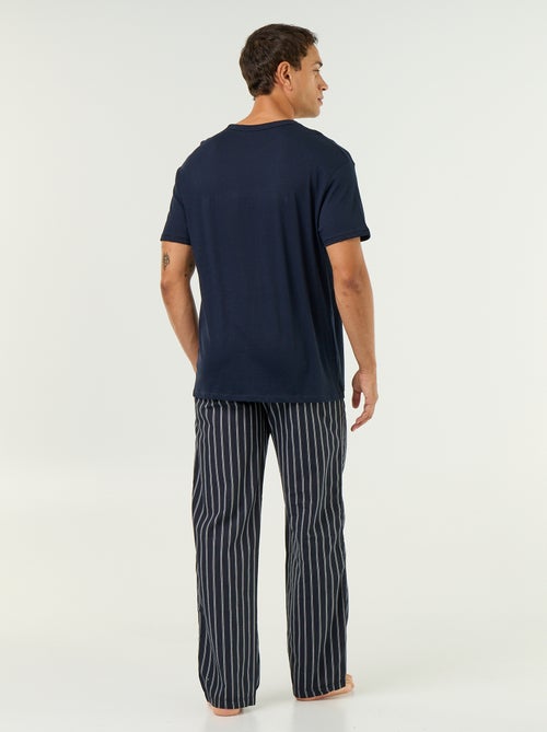 Pyjama t-shirt + pantalon - 2 pièces - Kiabi Pyjama t-shirt + pantalon - 2 pièces - Kiabi