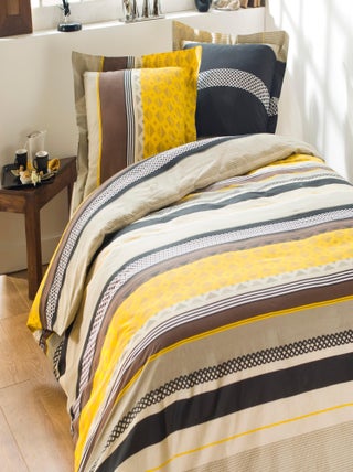 QUEENIE MOUTARDE HC 240x220 AO + 2 TAIES PLACEES VP