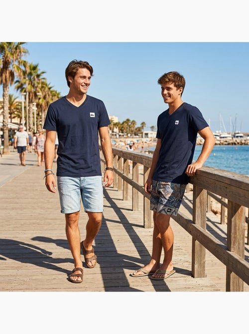 Quiksilver Pack de 2 T Shirts Homme 100% Coton Col Rond ou Col V - Kiabi