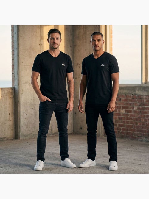 Quiksilver Pack de 2 T Shirts Homme 100% Coton Col Rond ou Col V - Kiabi