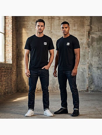 Quiksilver Pack de 2 T Shirts Homme 100% Coton Col Rond ou Col V