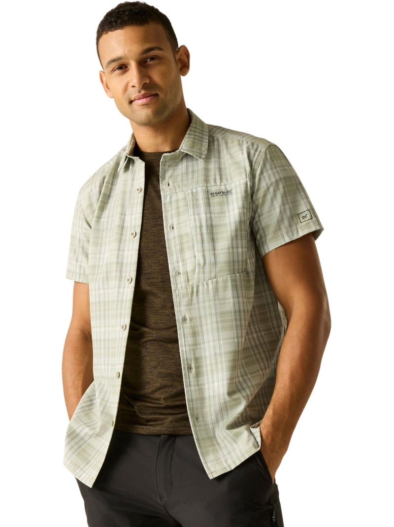 Regatta - Chemise manches courtes de voyage motif/style à carreaux Vert pastel - Kiabi