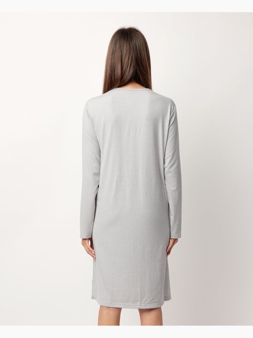 RESTEZ À LA MAISON Le sommeil des femmes est mon super pouvoir Chemise de nuit à manches longues - Kiabi RESTEZ À LA MAISON Le sommeil des femmes est mon super pouvoir Chemise de nuit à manches longues - Kiabi