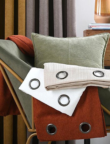 Rideau à oeillets en velours côtelé