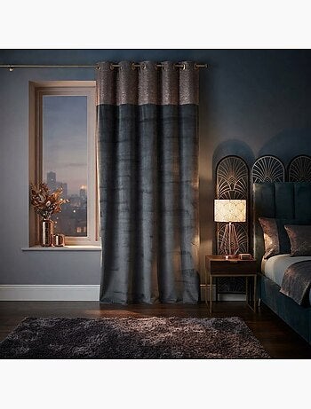 Rideau a oeillets velours duchesse