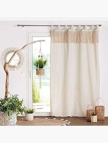 Rideau à passants en macramé