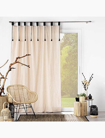 Rideau à passants et pompons