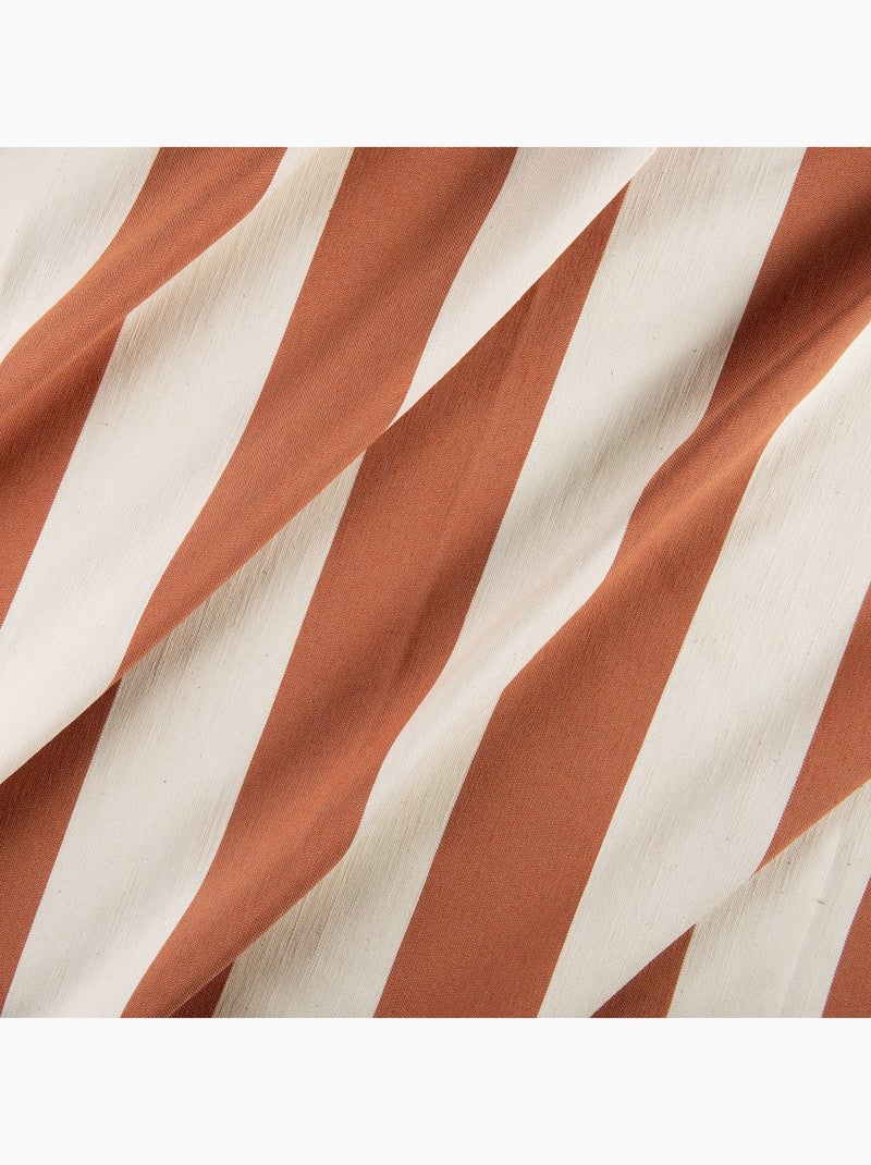 Rideau à rayures verticales en armure satin avec œillets Rouge brique - Kiabi