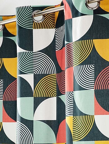 Rideau à tendance géométrique